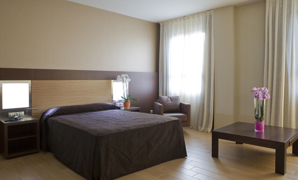 Hotel Ciudad De 4*
